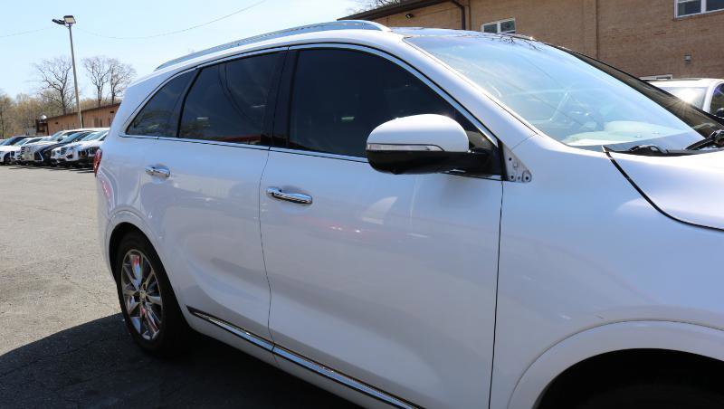 Used 2017 Kia Sorento SX image 3