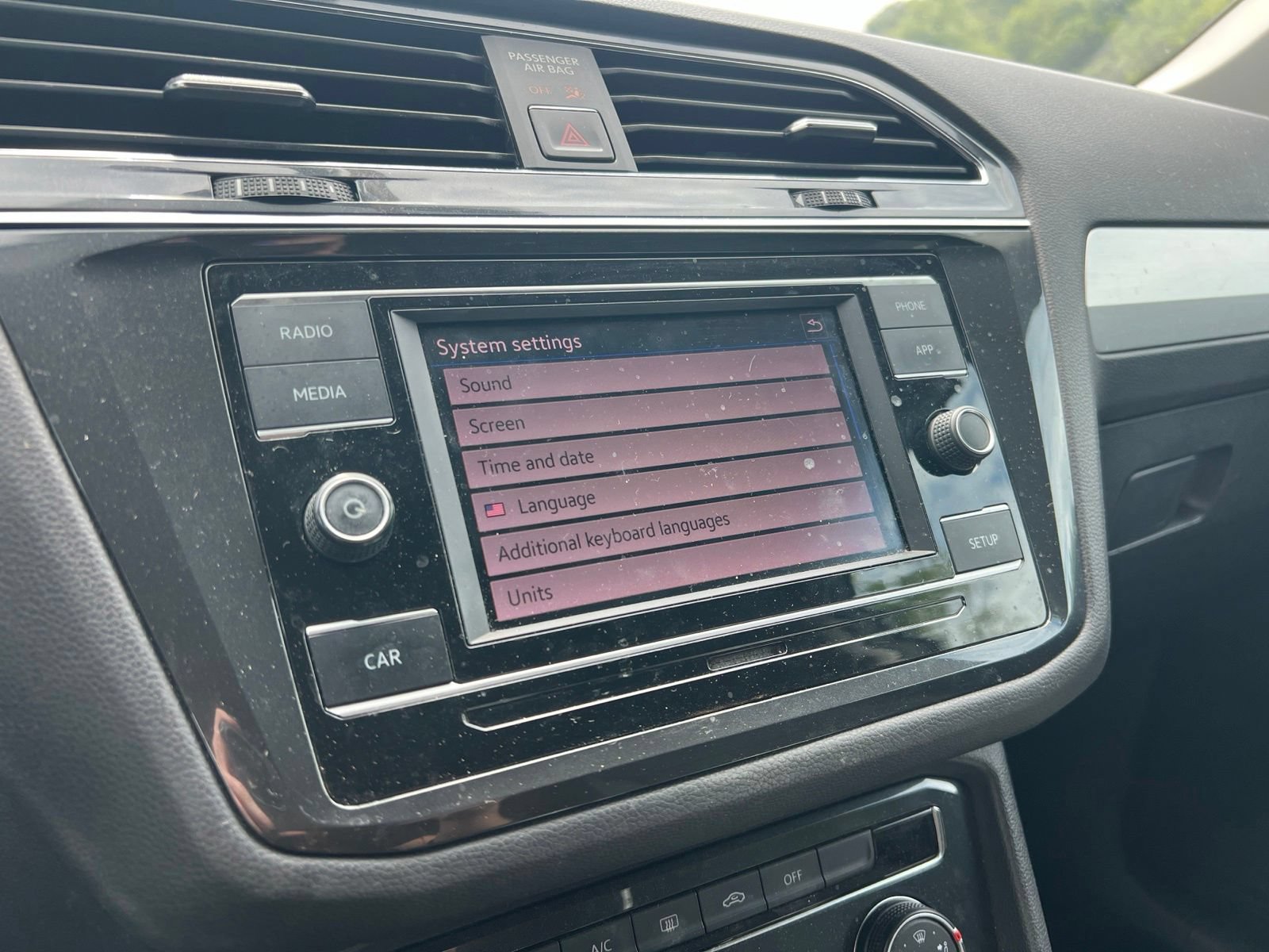 Used 2018 Volkswagen Tiguan S FWD image 10