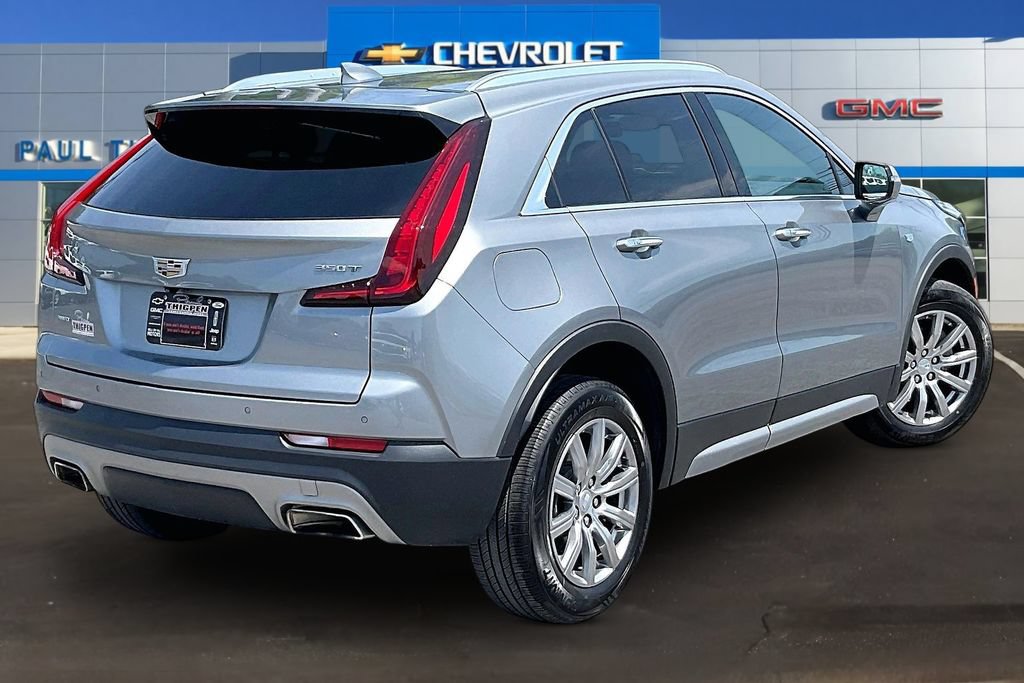 Used 2023 Cadillac XT4 Premium Luxury w/ Cold Weather Package AWD/4WD image 6