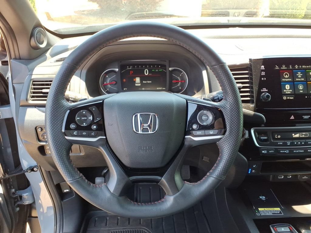 Used 2024 Honda Passport Black Edition image 23