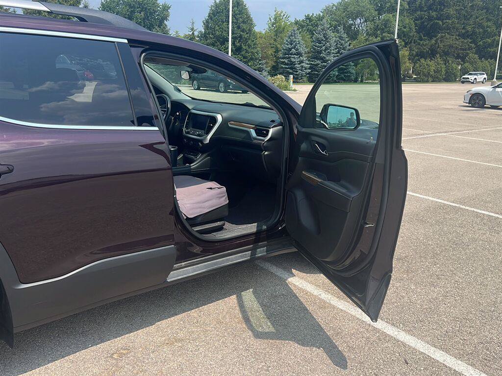 Used 2020 GMC Acadia SLE w/ Driver Convenience Package AWD/4WD image 19