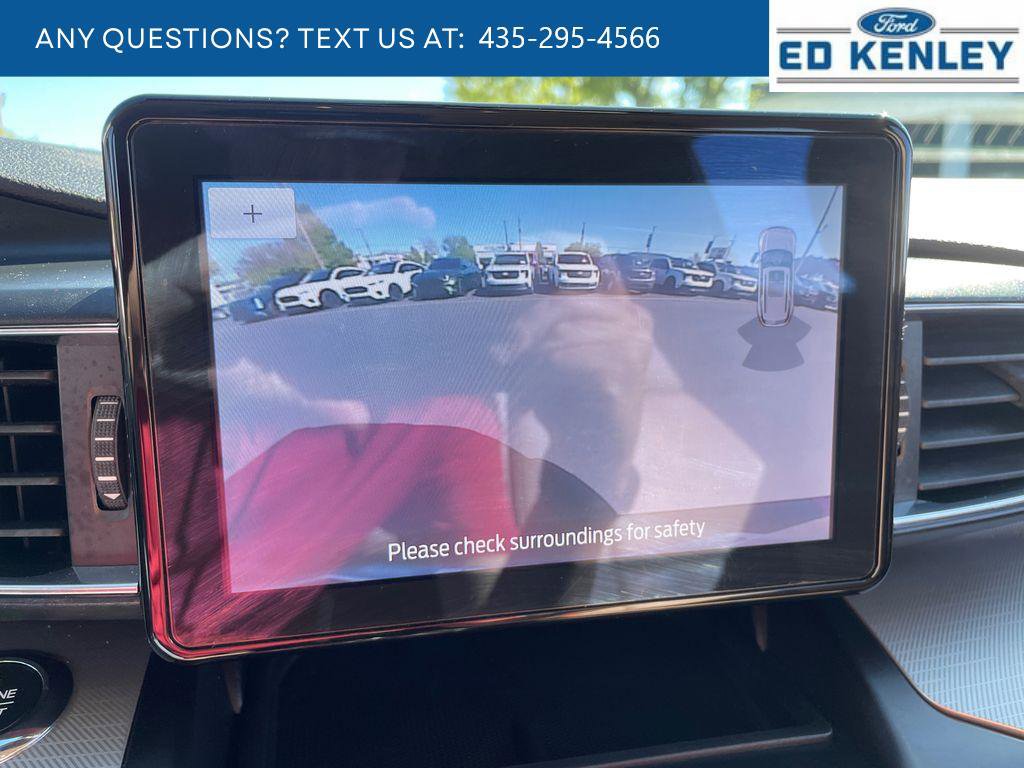 Used 2020 Ford Explorer XLT w/ Equipment Group 202A AWD/4WD image 12