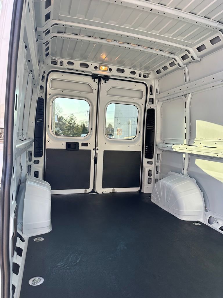 Used 2023 RAM ProMaster 2500 image 24