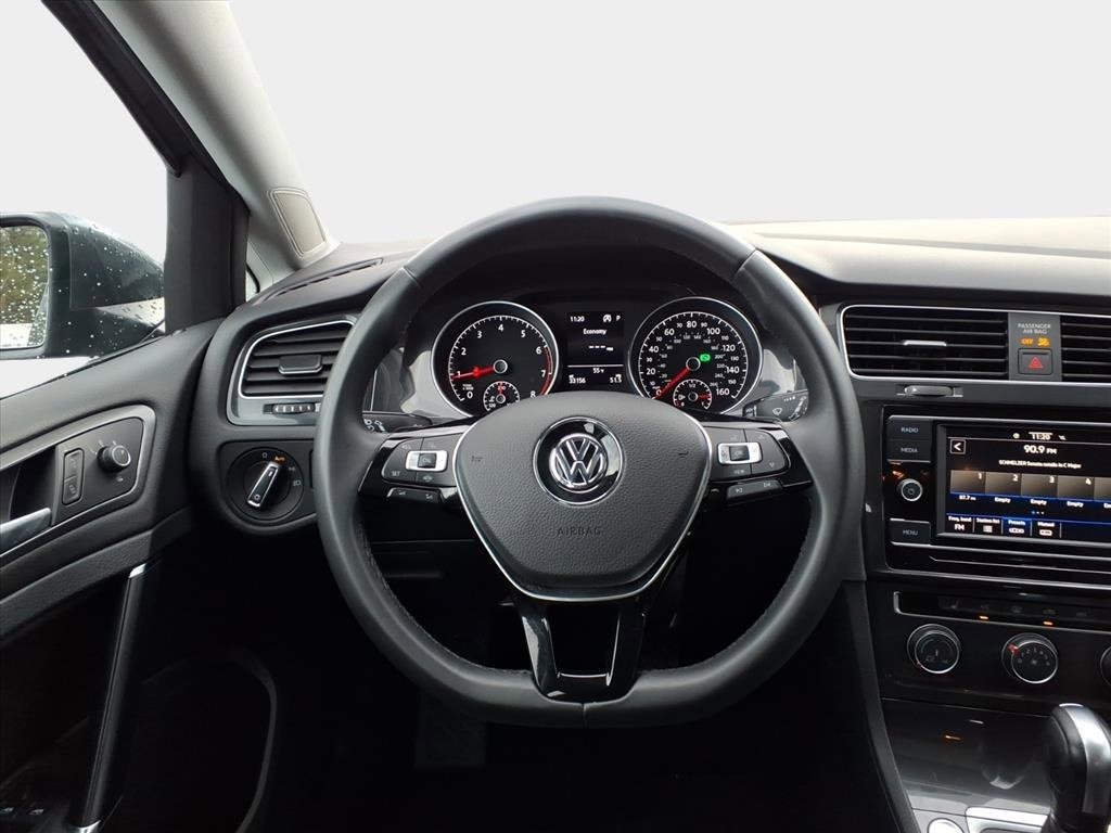 Used 2020 Volkswagen Golf 4-Door image 12