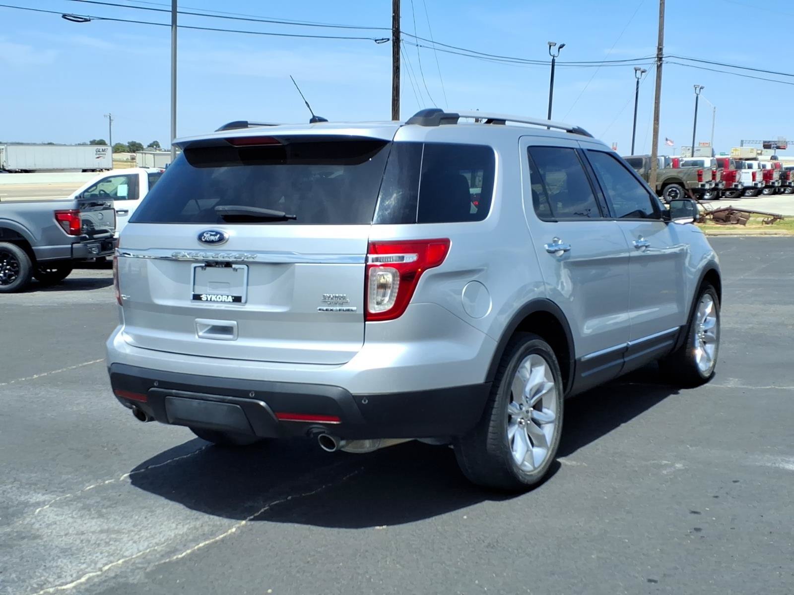 Used 2013 Ford Explorer XLT FWD image 5