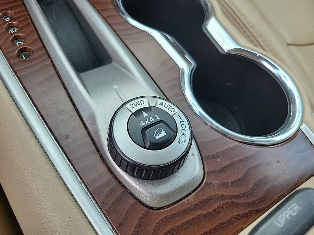 Used 2018 Nissan Pathfinder Platinum AWD/4WD image 20