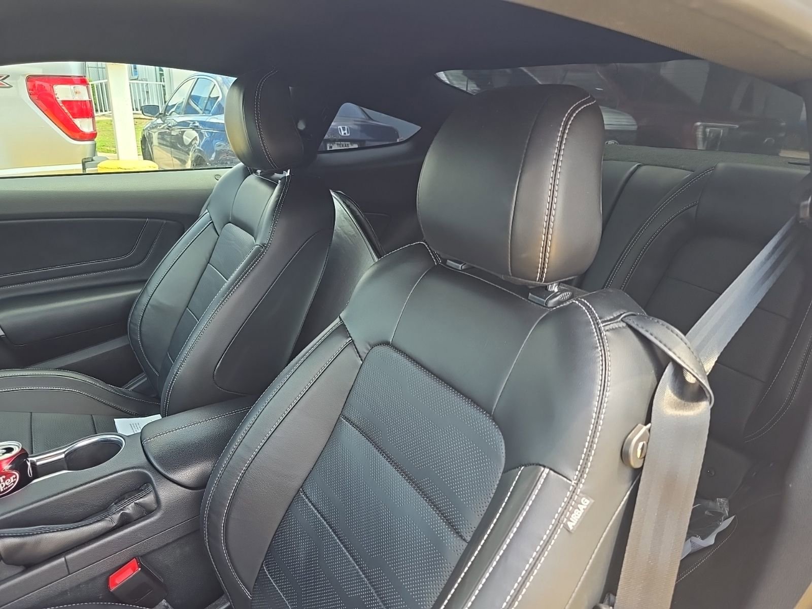 Used 2022 Ford Mustang GT Premium w/ Equipment Group 401A RWD image 5