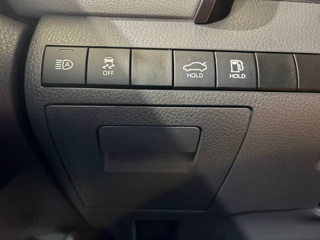 Used 2023 Toyota Camry LE w/ Convenience Package FWD image 18