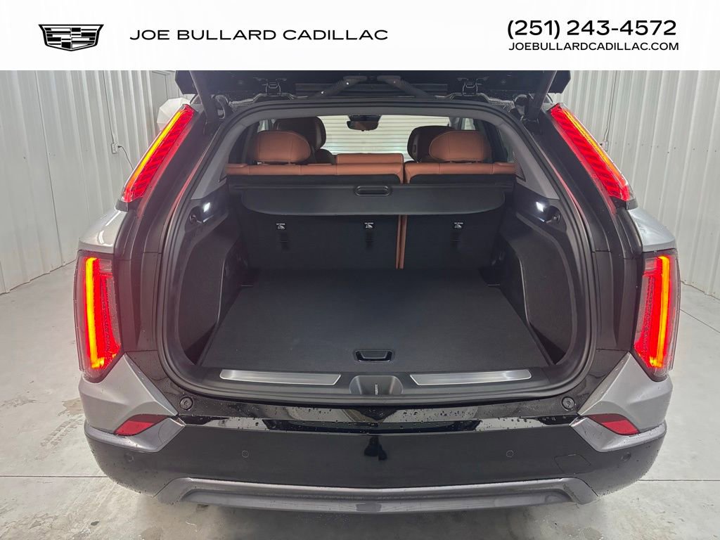 New 2025 Cadillac Optiq Sport 2 image 19