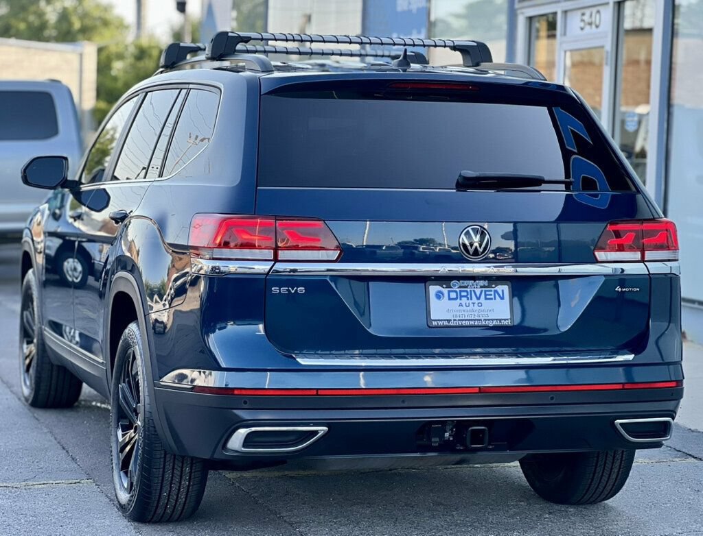 Used 2023 Volkswagen Atlas SE AWD/4WD image 3