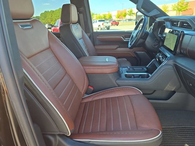 Used 2024 GMC Sierra 2500 Denali Ultimate w/ Max Trailering Package image 10