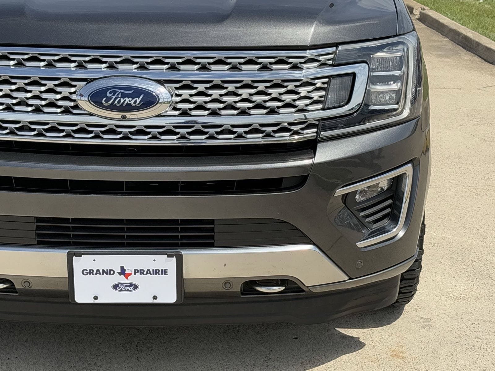 Used 2021 Ford Expedition Platinum AWD/4WD image 8