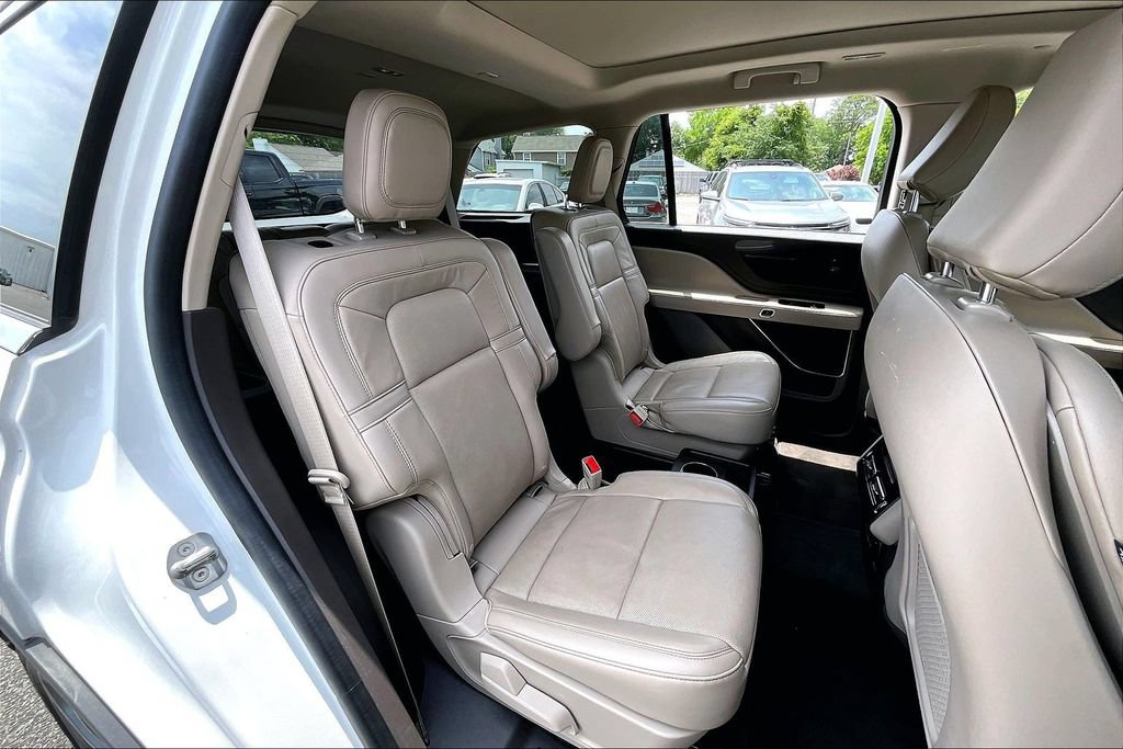 Used 2023 Lincoln Aviator Reserve w/ Equipment Group 201A AWD/4WD image 20