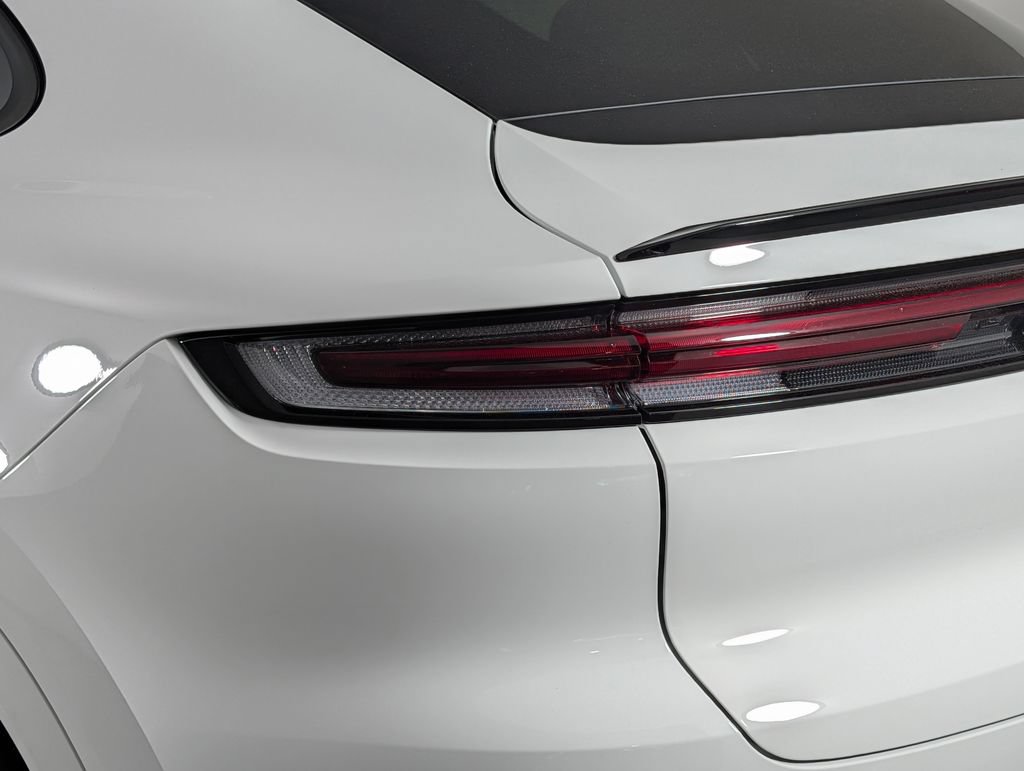 New 2026 Porsche Cayenne Coupe AWD/4WD image 16
