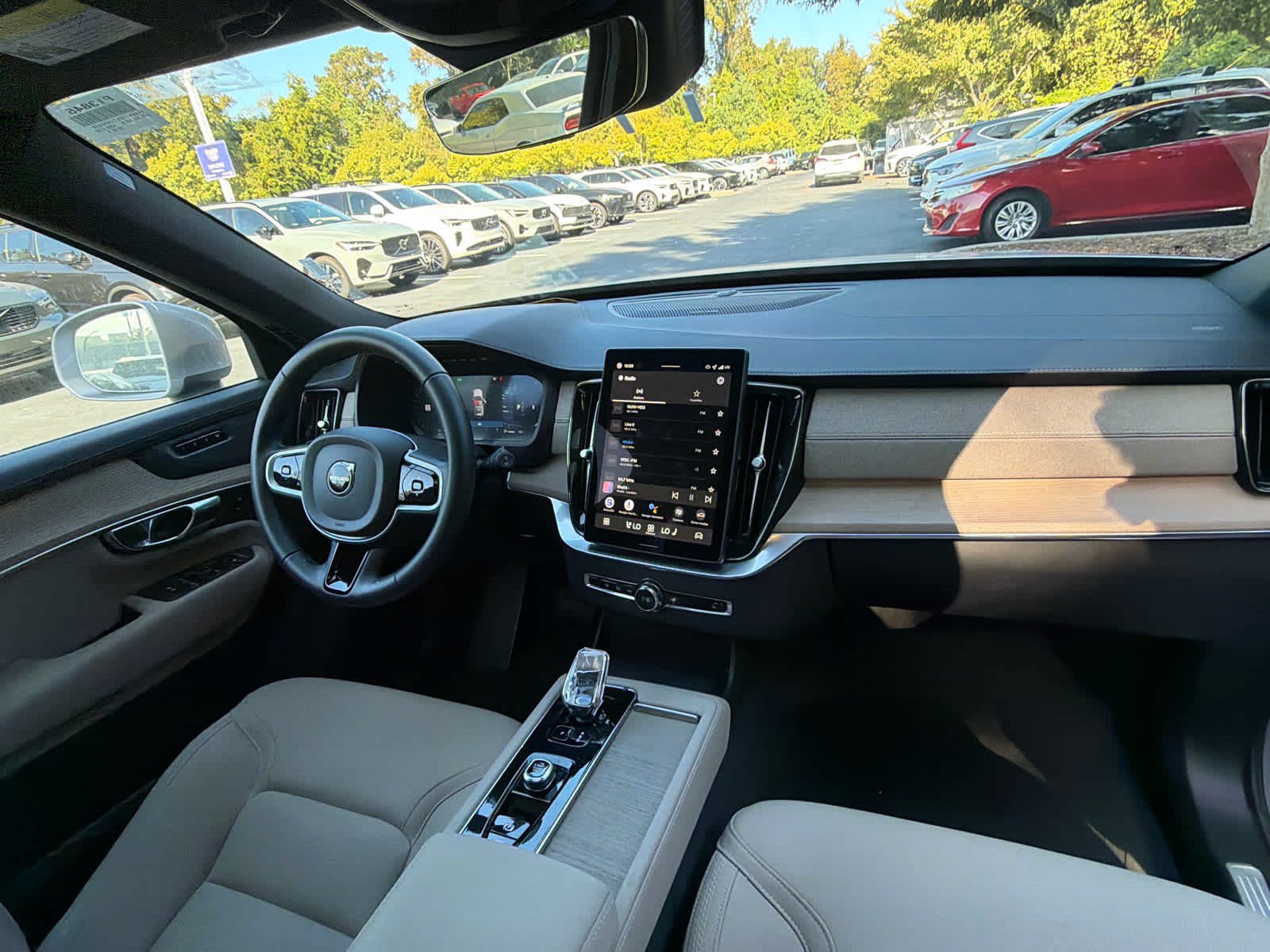 Used 2026 Volvo XC90 B6 Plus AWD/4WD image 18