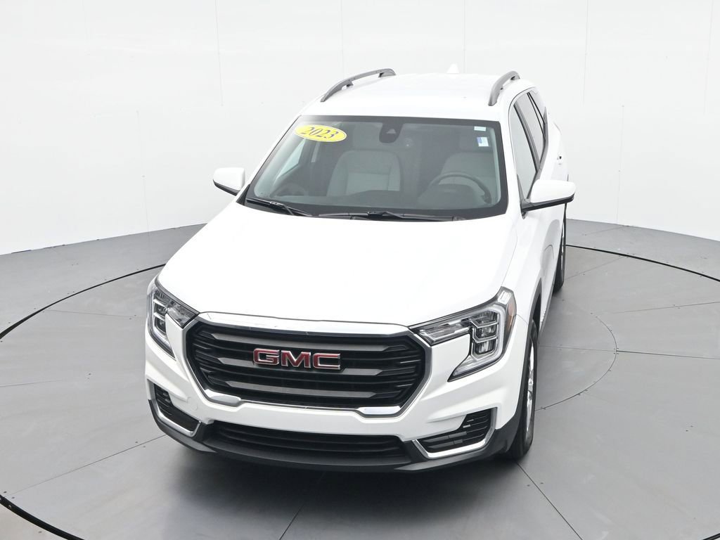 Used 2023 GMC Terrain SLE w/ Driver Convenience Package image 22