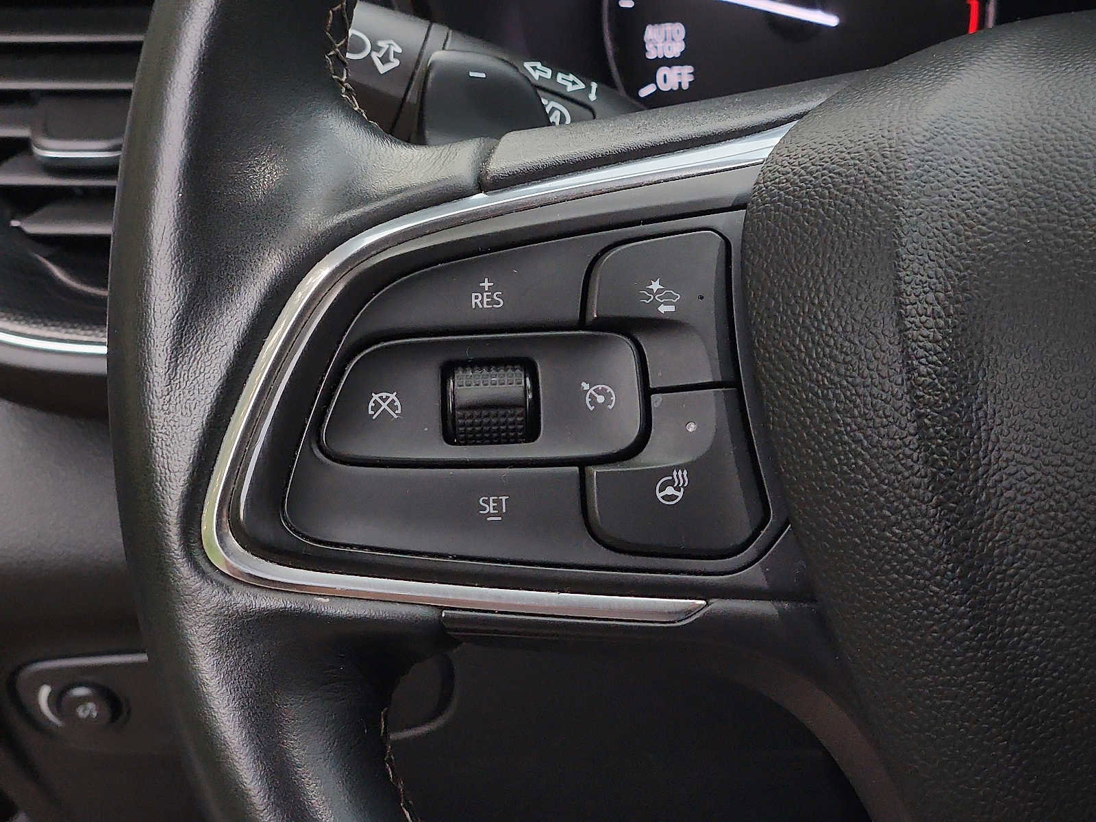 Used 2023 Buick Envision Essence w/ Sport Touring Package image 20