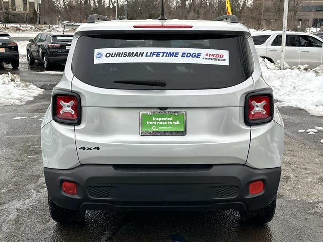 Used 2017 Jeep Renegade Altitude AWD/4WD image 4