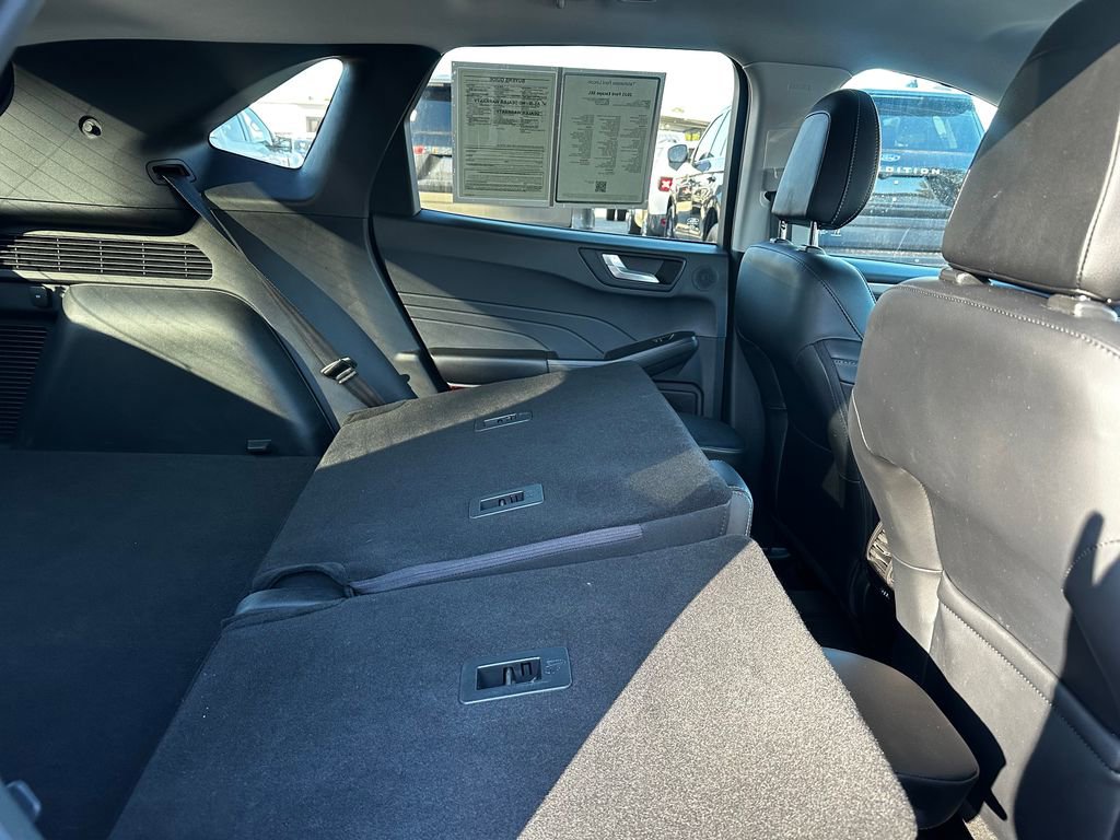 Used 2021 Ford Escape SEL w/ Technology Package image 43