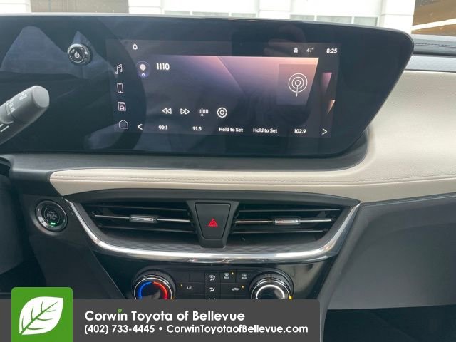 Used 2024 Buick Encore GX Sport Touring image 12