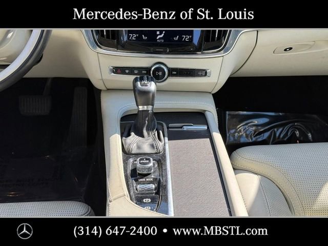 Used 2017 Volvo V90 T6 Cross Country image 14