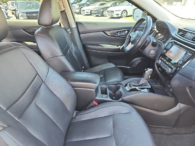Used 2020 Nissan Rogue SL w/ Premium Package FWD image 10