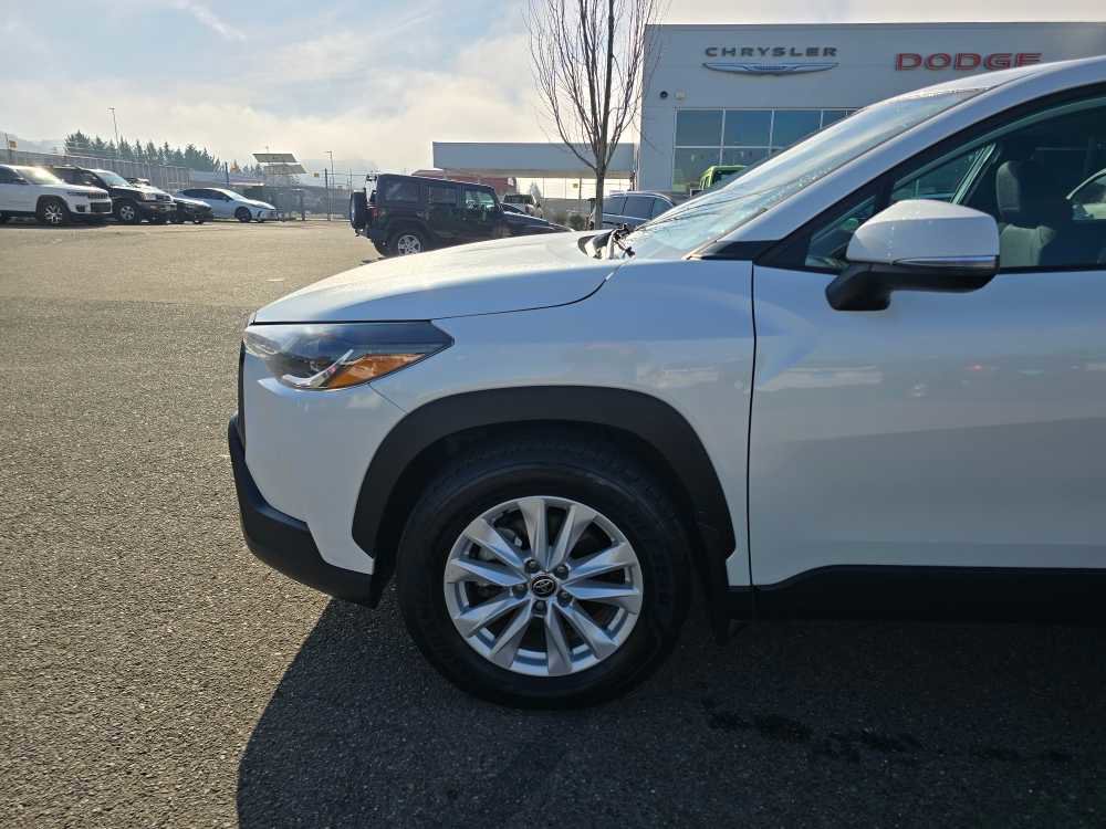Used 2024 Toyota Corolla Cross LE image 18