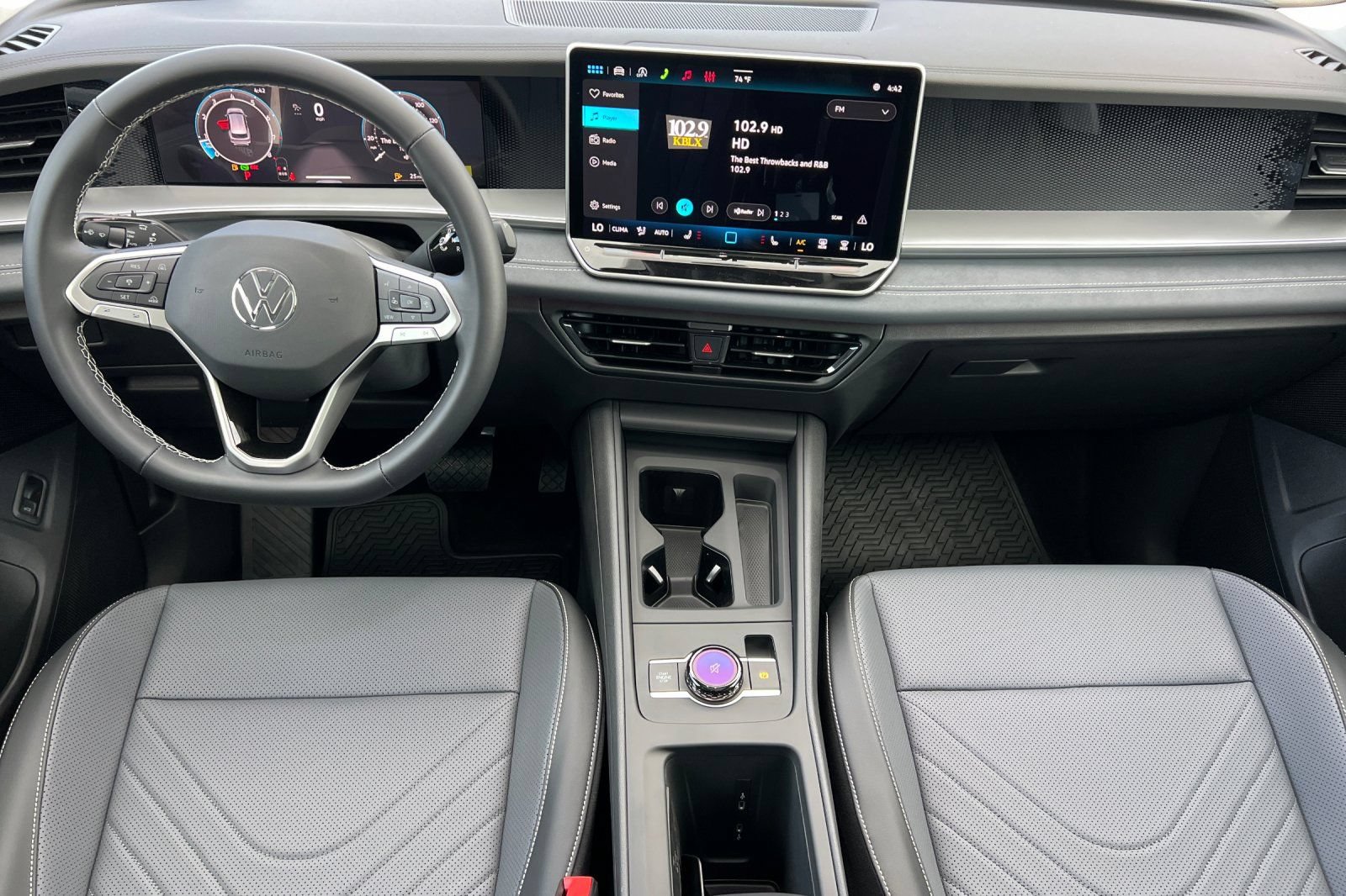 New 2026 Volkswagen Tiguan SE AWD/4WD image 13