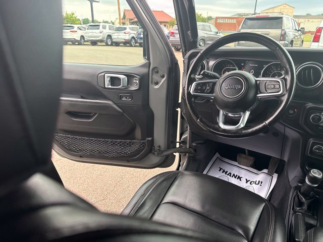 Used 2021 Jeep Wrangler Unlimited Sahara AWD/4WD image 16