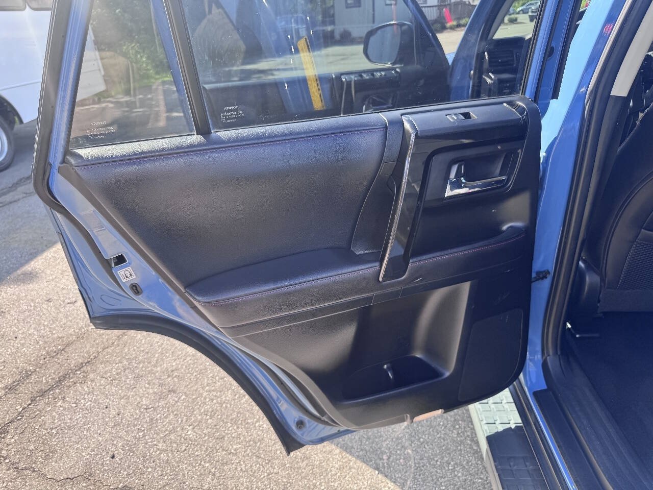 Used 2018 Toyota 4Runner TRD Pro AWD/4WD image 9