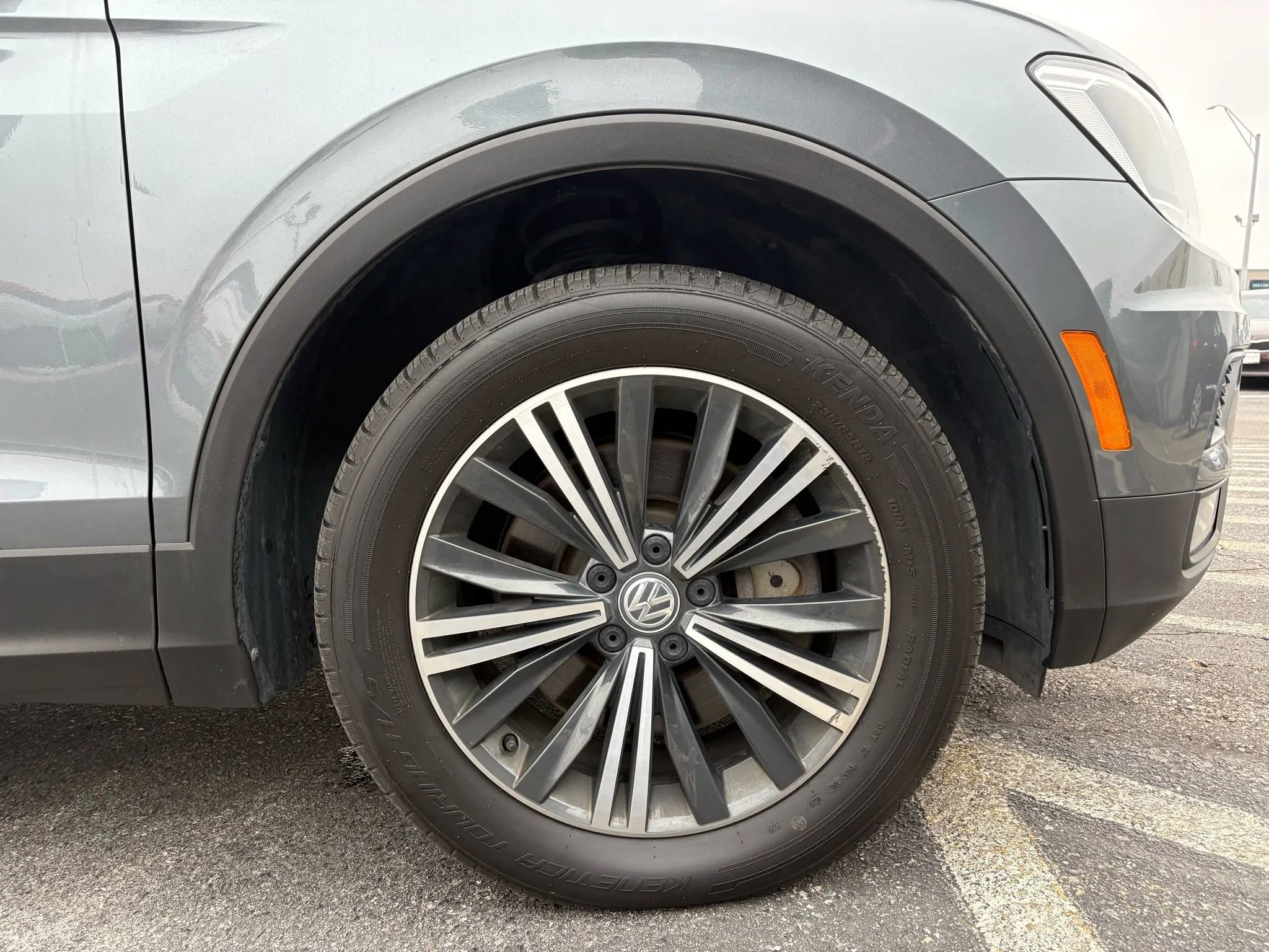 Used 2019 Volkswagen Tiguan SEL image 30