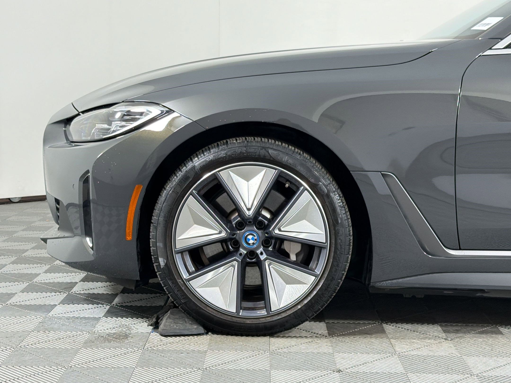 Used 2023 BMW i4 eDrive35 w/ Premium Package image 11