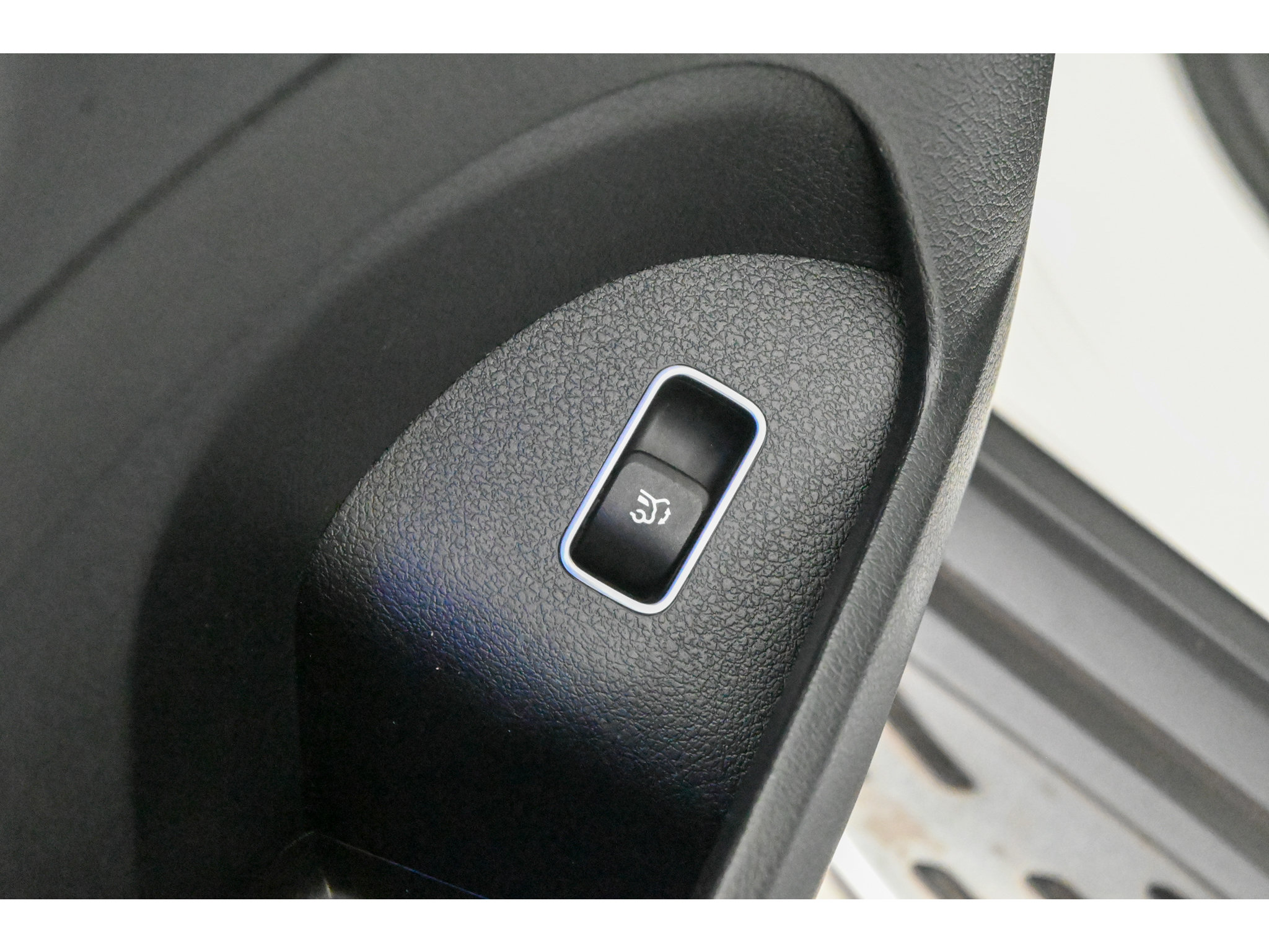 Used 2021 Mercedes-Benz GLS 580 4MATIC image 37