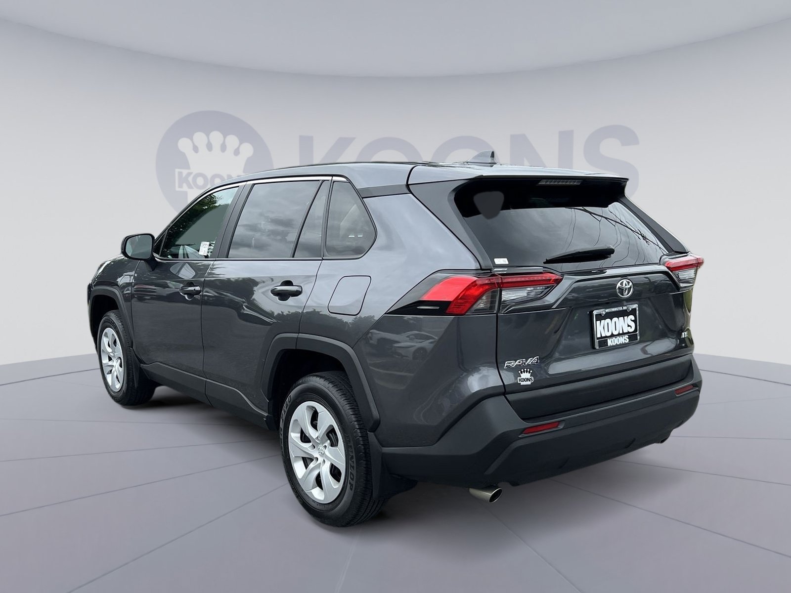 Used 2023 Toyota RAV4 LE FWD image 4