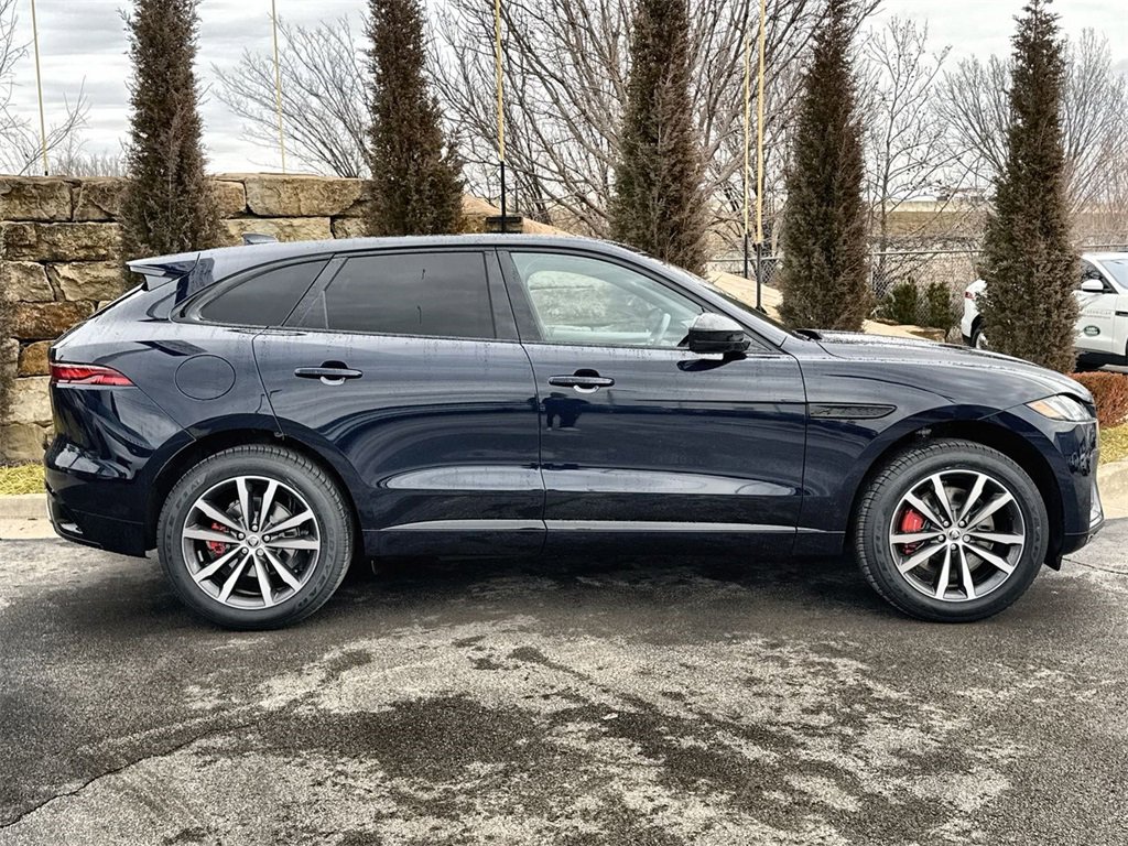 Used 2025 Jaguar F-PACE R-Dynamic S image 6