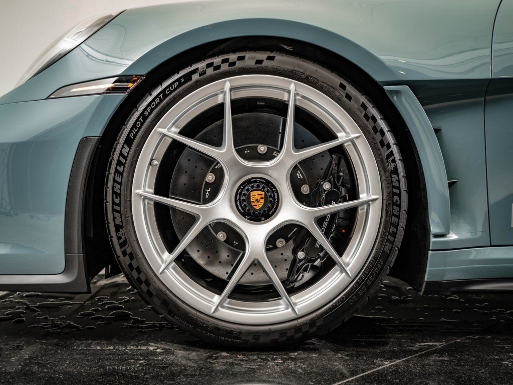 Certified 2024 Porsche 911 GT3 RS RWD image 12