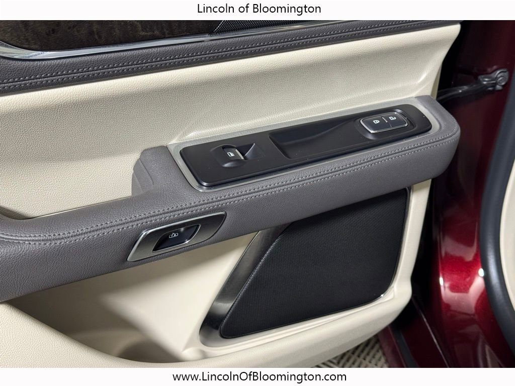 Used 2020 Lincoln Continental Reserve image 51