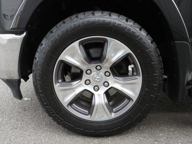 Used 2022 RAM 1500 Laramie AWD/4WD image 15