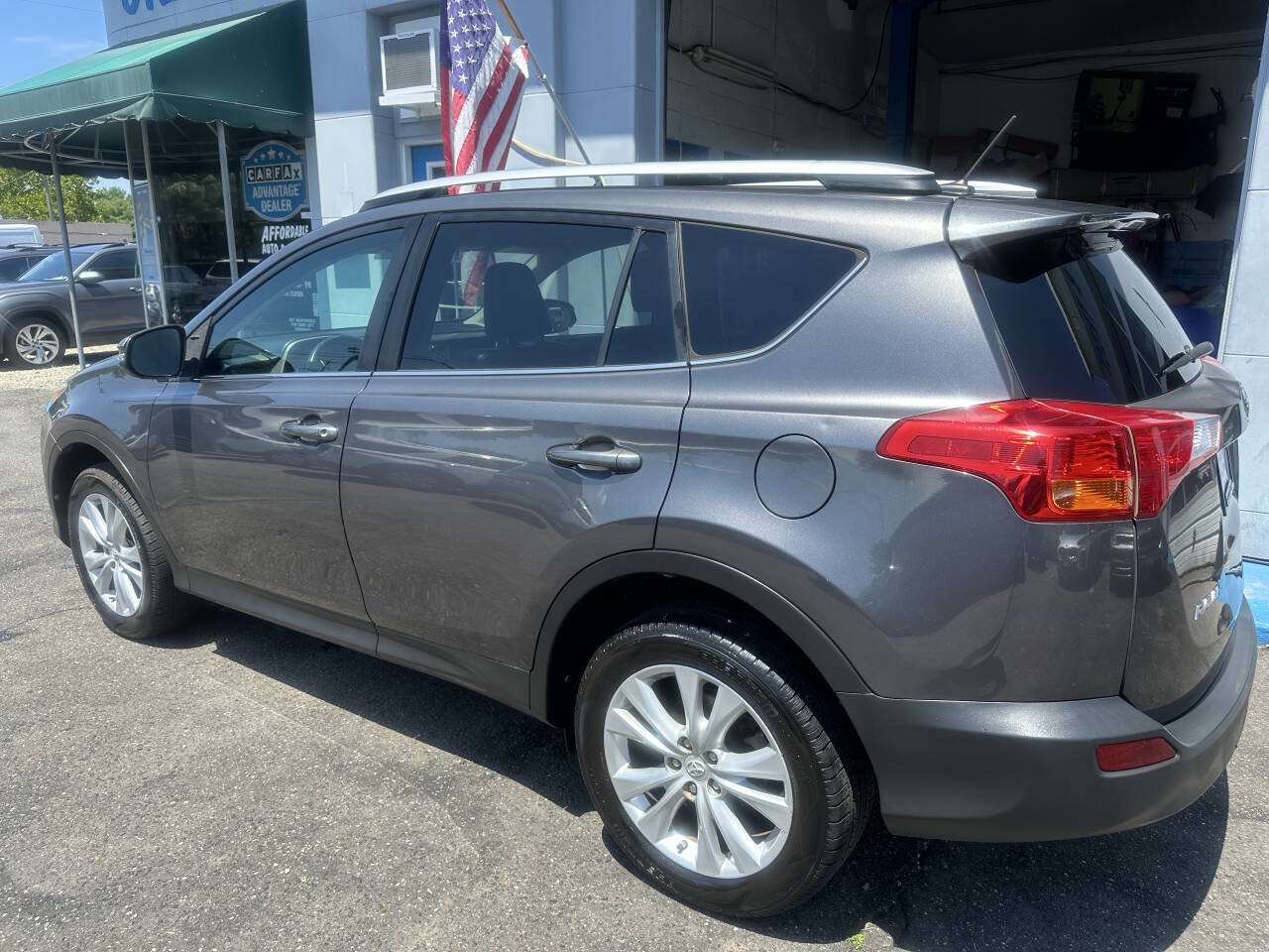 Used 2013 Toyota RAV4 Limited AWD/4WD image 8