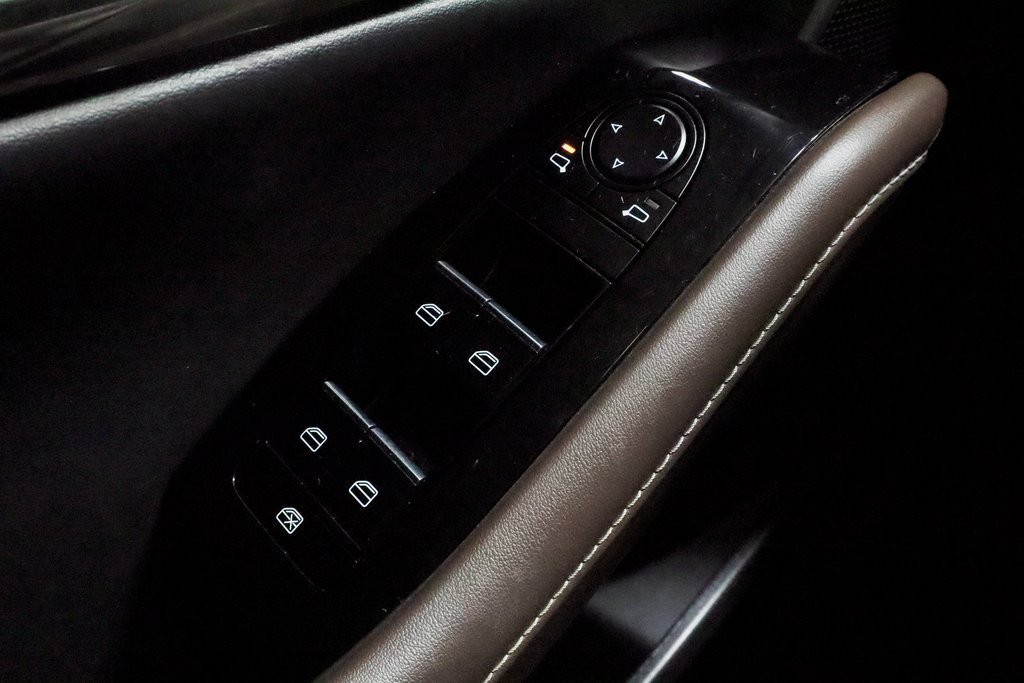 Used 2022 MAZDA CX-30 AWD 2.5 S w/ Premium Package image 31