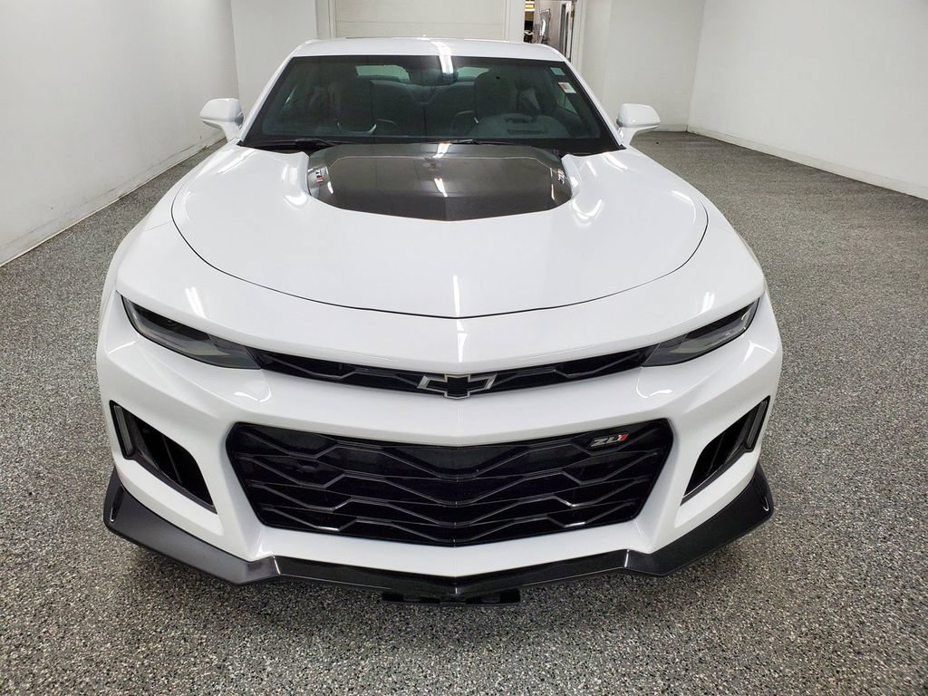 Used 2021 Chevrolet Camaro ZL1 w/ LPO, ZL1 Protection Package RWD image 2