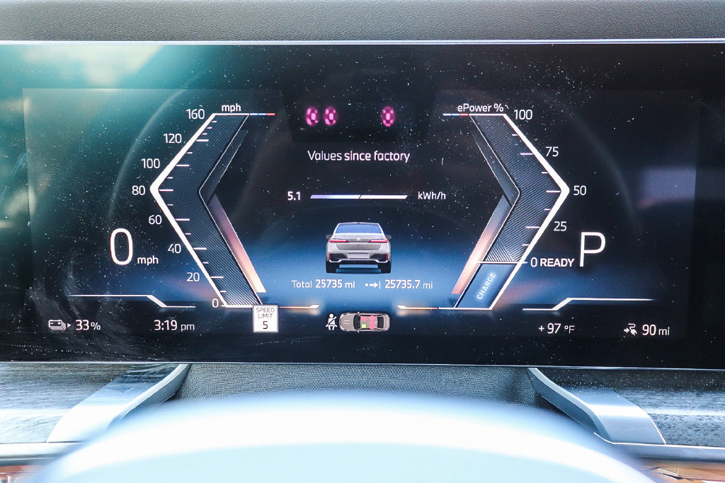 Certified 2024 BMW i7 xDrive60 AWD/4WD image 22