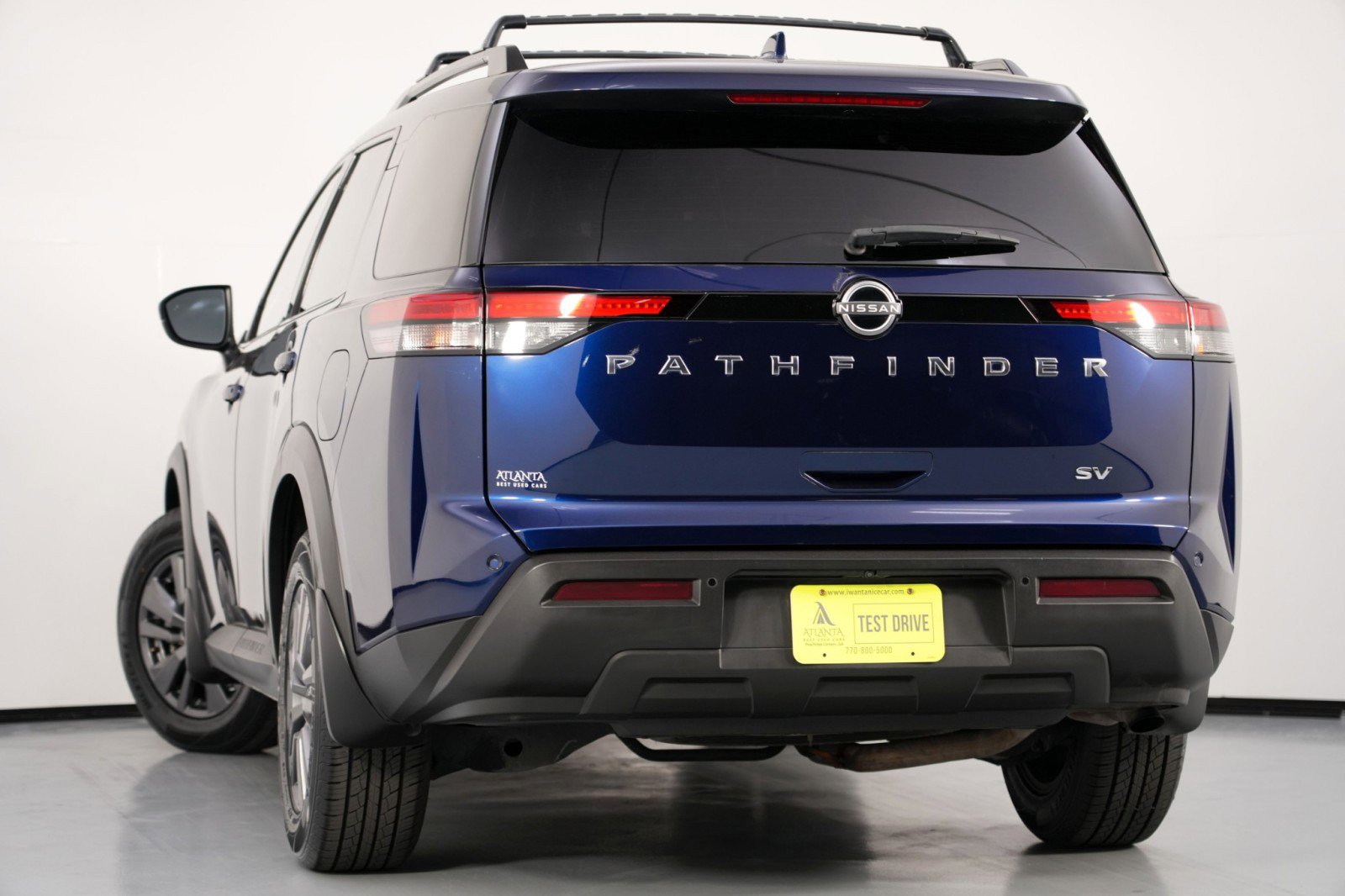 Used 2022 Nissan Pathfinder SV image 5
