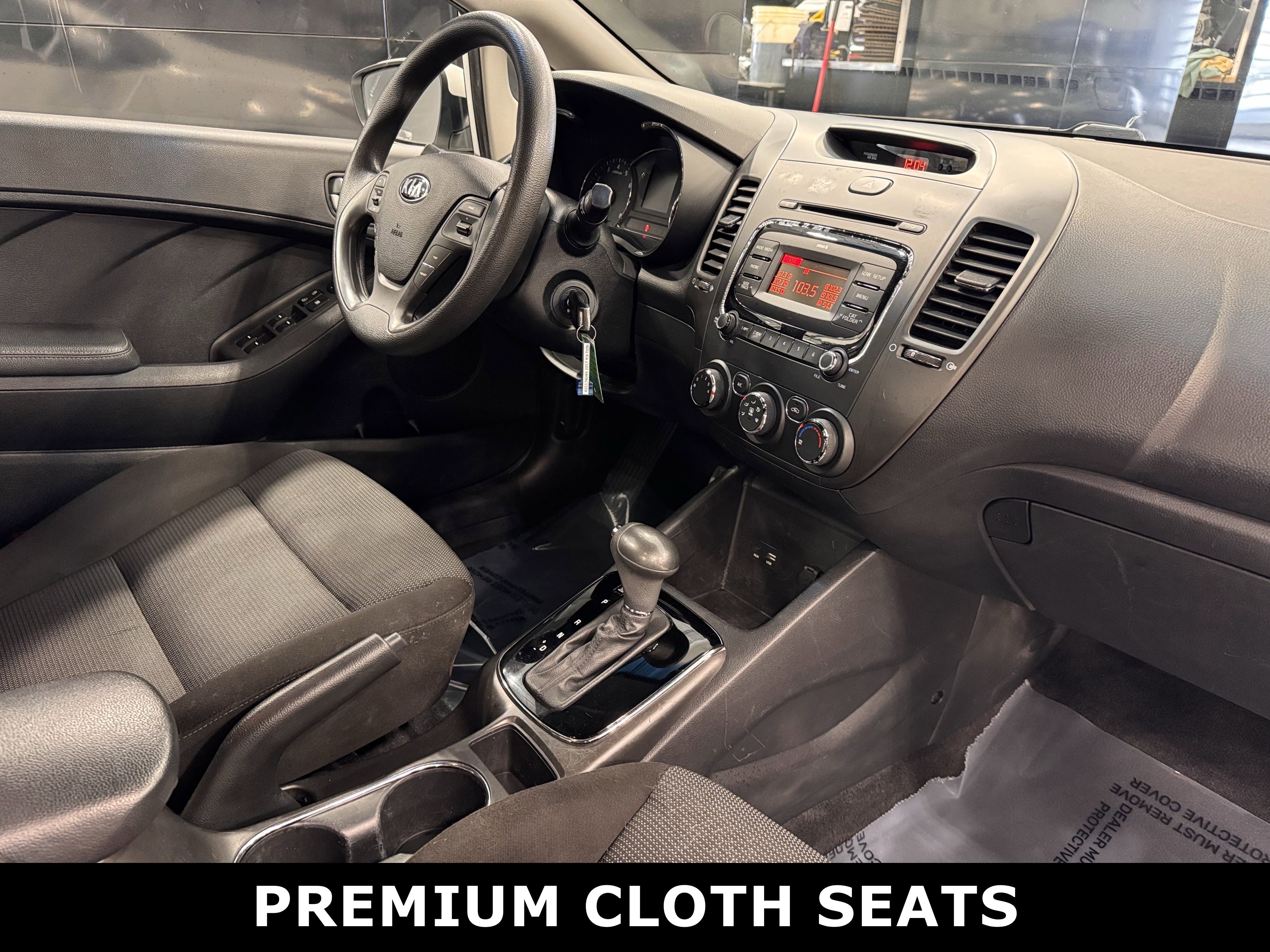 Used 2017 Kia Forte LX image 4