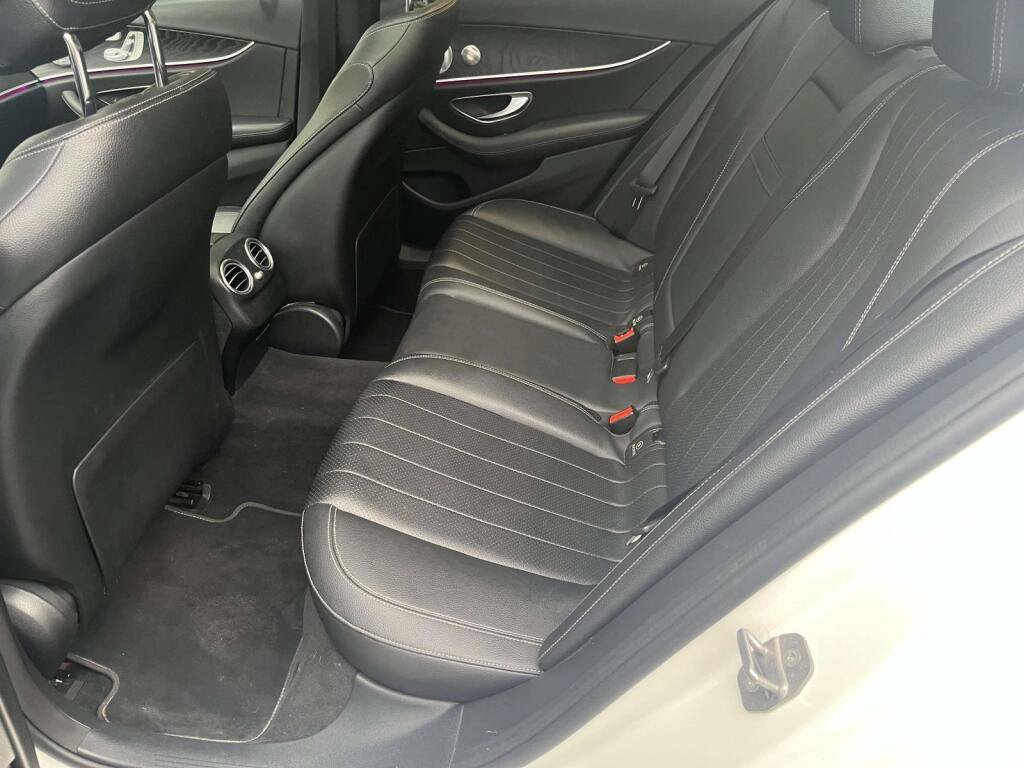 Certified 2018 Mercedes-Benz E 300 4MATIC image 17