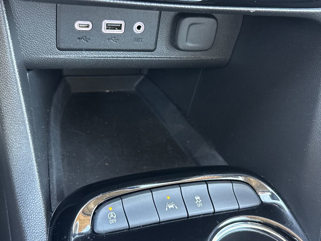 Used 2021 Buick Encore GX Preferred FWD image 22