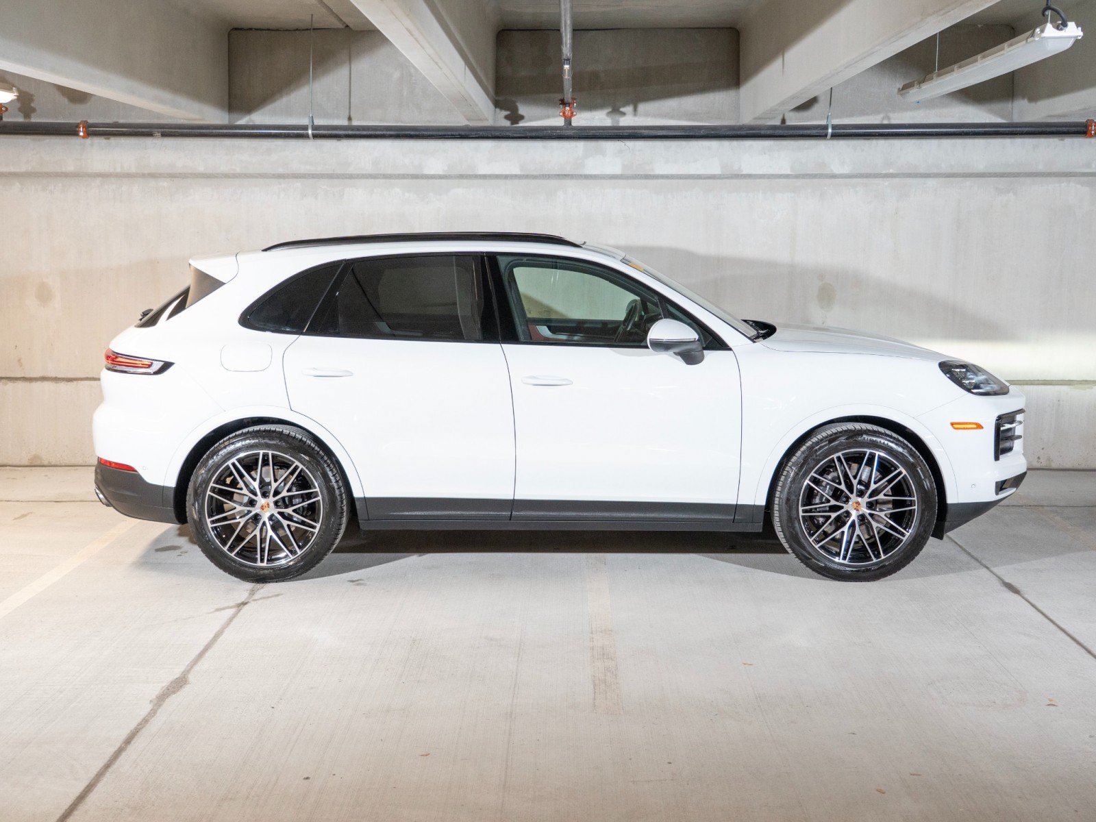 Certified 2026 Porsche Cayenne AWD/4WD image 8