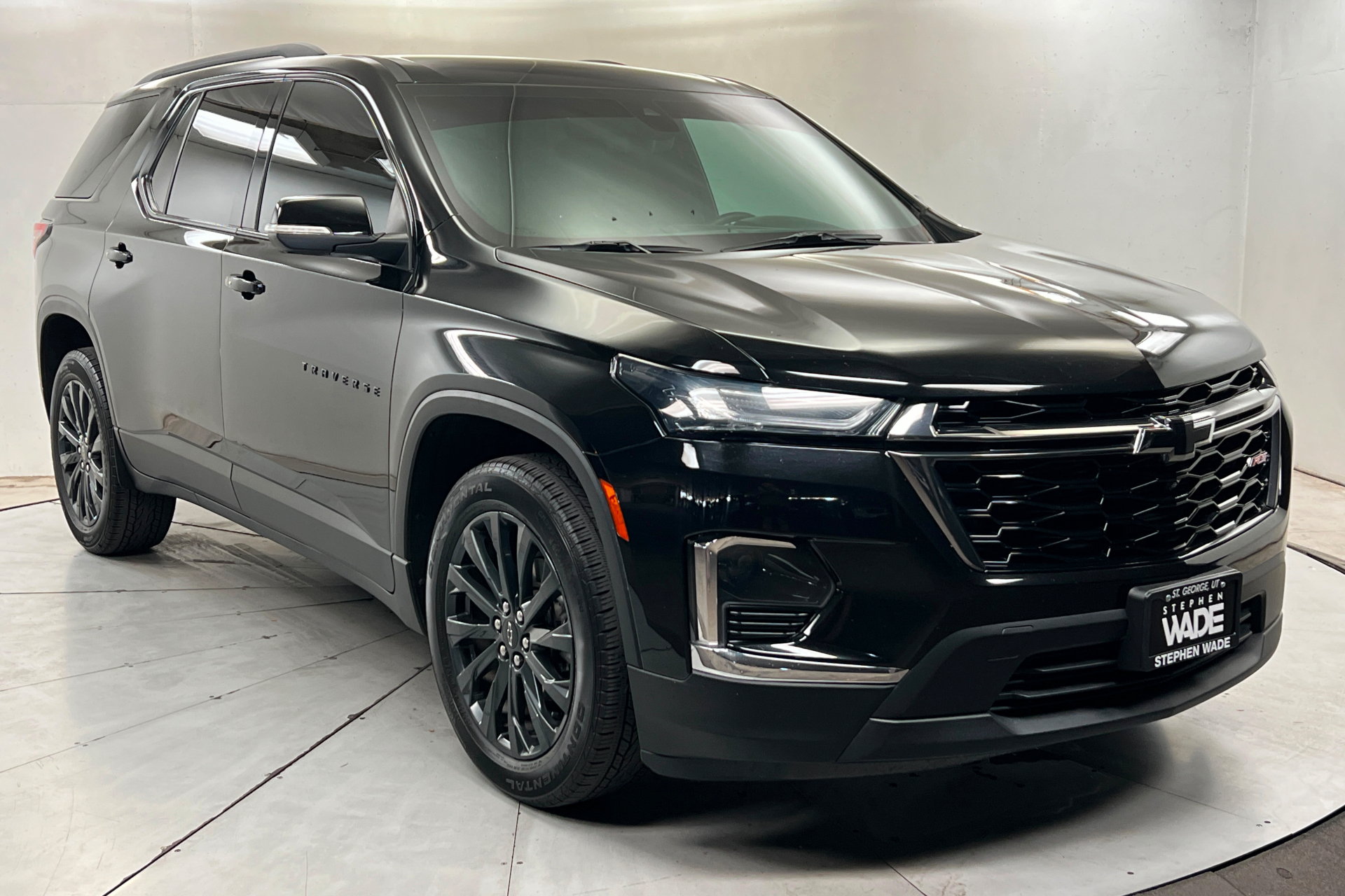 Used 2023 Chevrolet Traverse RS FWD image 8