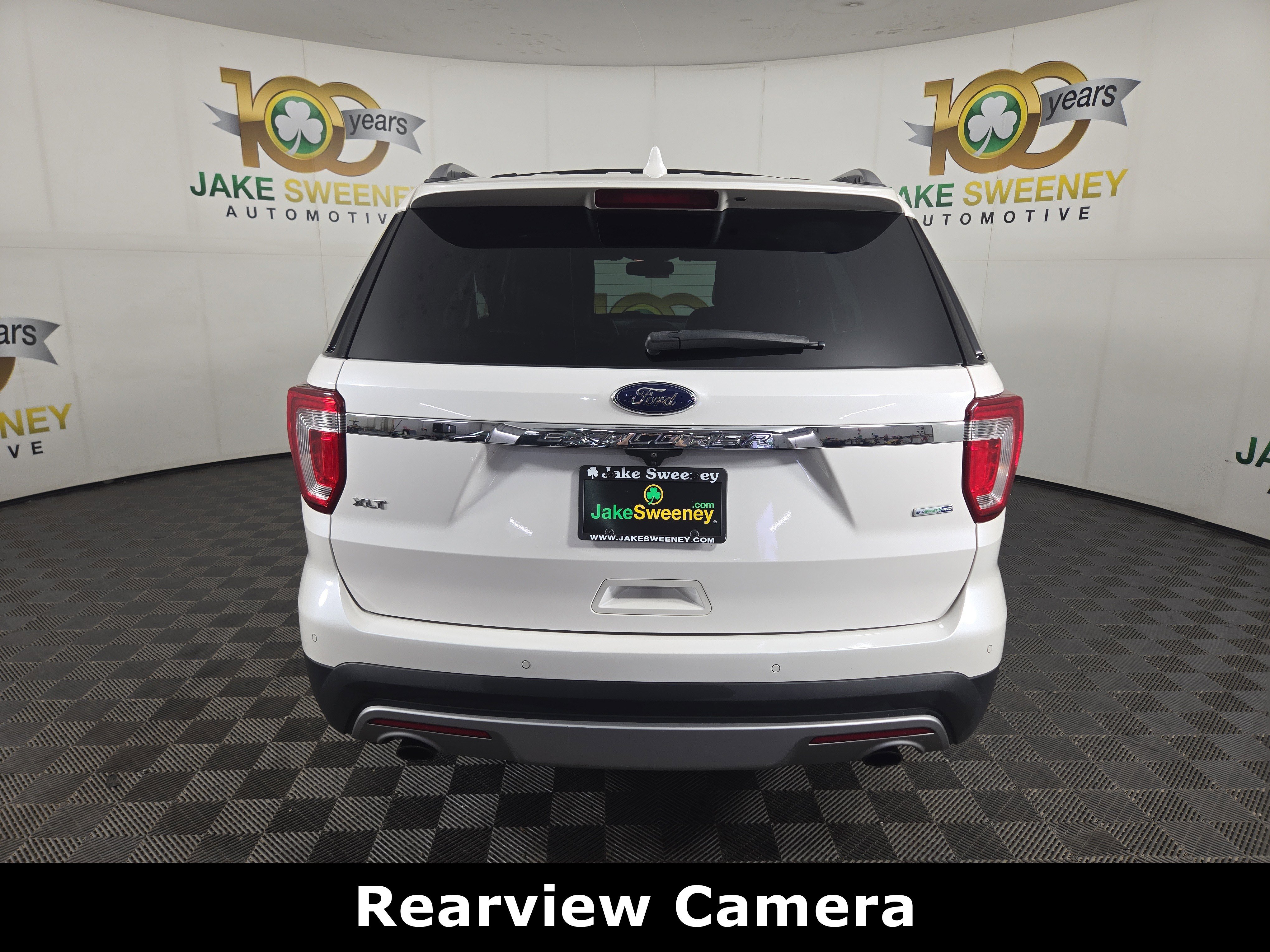 Used 2017 Ford Explorer XLT w/ Equipment Group 202A AWD/4WD image 7