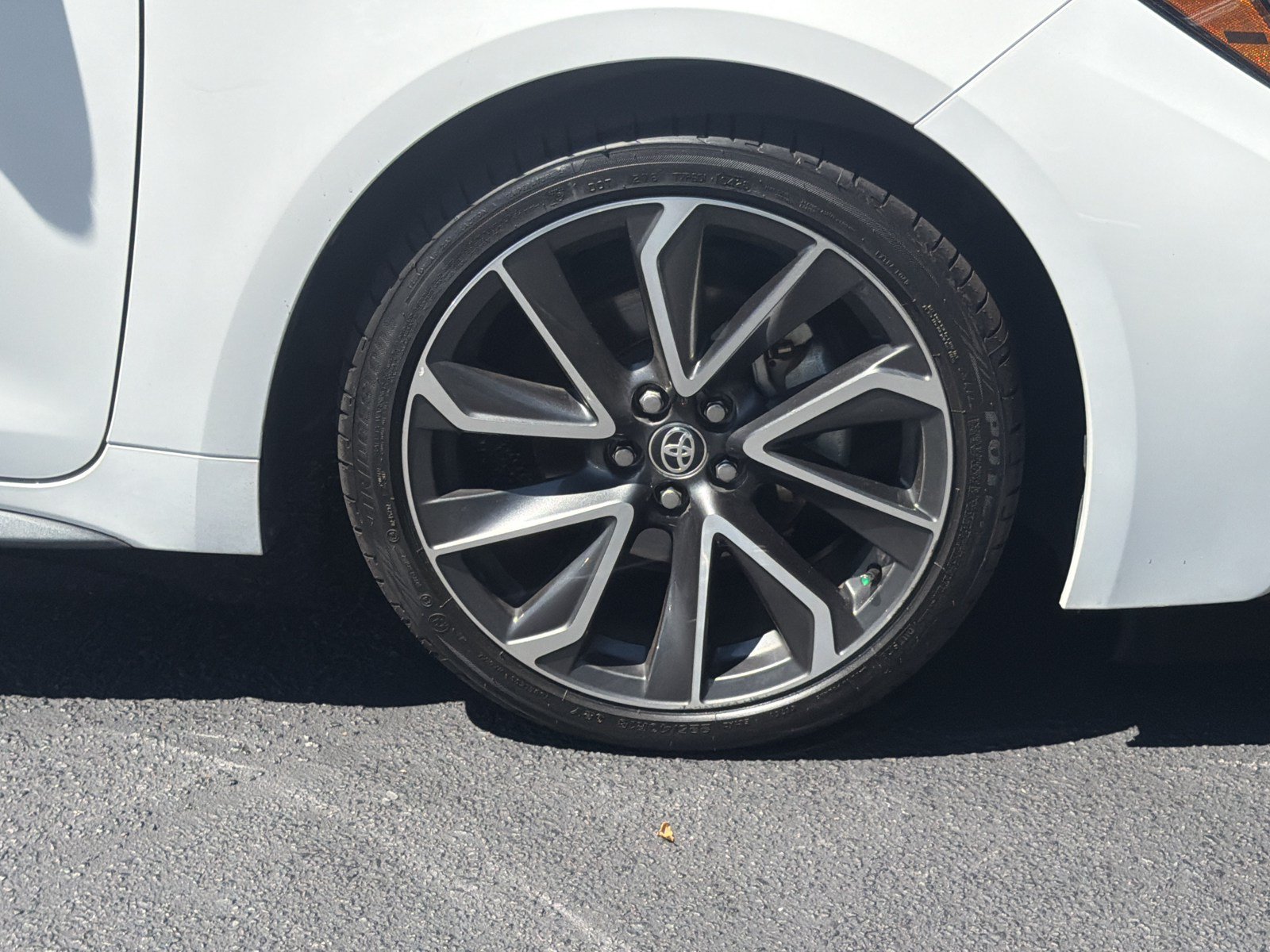 Used 2020 Toyota Corolla SE FWD image 14